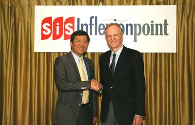 新龙集团主席兼行政总裁林嘉丰先生(左)与Inflexionpoint主席John Sculley(右)建立伙伴关系，于亚洲成立 SiS Inflexionpoint Pte Ltd。