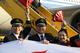 國航北京-維也納-巴塞羅那首航航班飛行員慶祝首航成功
