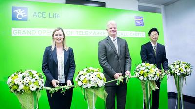Kevin Goulding, Regional President of ACE Life in Asia Pacific (center) and Sally O'Hara, Country President of ACE Life in Thailand (left) together with Sakarabhop Dhivarakara, Managing Director of AEON Insurance Service (Thailand) Company Limited (right) presided over the grand opening ceremony of the 