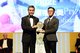 无国界医生（香港）主席刘镇鲲医生代表无国界医生接受2016年“吕志和奖 ─ 世界文明奖”- “人类福祉奖”。