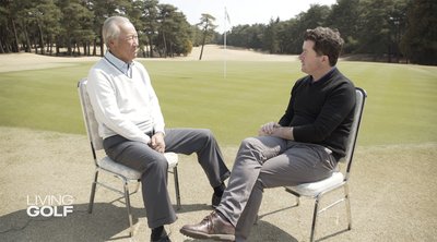 CNN ‘Living Golf’ host Shane O’Donoghue talks with Isao Aoki.