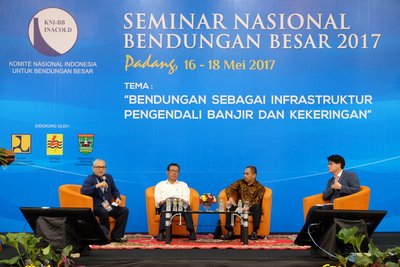 Imam Santoso, Director General of Water Resources; Endry Martinus, Deputy Rector of Andalas University; and Yongdeok Cho, Executive Director Asia Water Council, Yongdeok Cho sharing their thoughts with hundreds of audiences on May 17th 2017 seminar