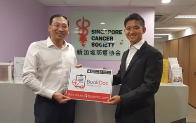 (left) Mr Albert Ching CEO of Singapore Cancer Society and Dato Chevy Beh, CEO and Founder of BookDoc