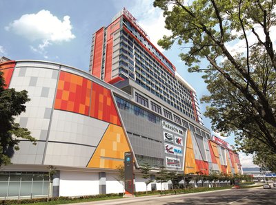 Sunway Velocity Hotel is the largest and the only integrated hotel within the Cheras, Kuala Lumpur vicinity; and is directly connected to Sunway Velocity Mall, office towers, serviced residences and a central park