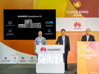 Huawei launched FusionServer V5 at Cloud Expo Asia 2017 by Wang Feng, Vice President & Chief Technology Officer of Huawei Southern Pacific Region Telco IT Department and Yue Shuang, Director of Huawei Southern Pacific Enterprise IT Solution Sales Department