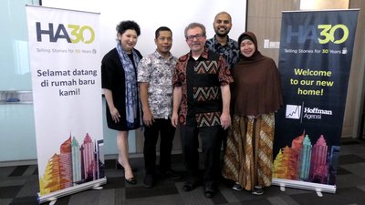 (From left to right) Caroline Hsu - Managing Director, Asia Pacific, Hoffman Agensi; Paryono Nitisuwito - Media Relations Executive, Hoffman Agensi; Lou Hoffman - President and CEO, Hoffman Agensi; Rasheed Abu Bakar - Account Director, Hoffman Agensi; Cici Utari - Associate Account Director, Hoffman Agensi