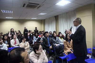 梦东方“梦想导师”在北京大学宣讲