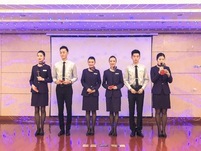 首都航空第49、50期乘务学员顺利毕业