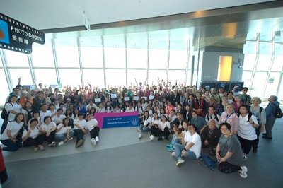 100 elderly people enjoyed their happy day tour on the 100th floor Observation Deck of the International Commerce Centre.