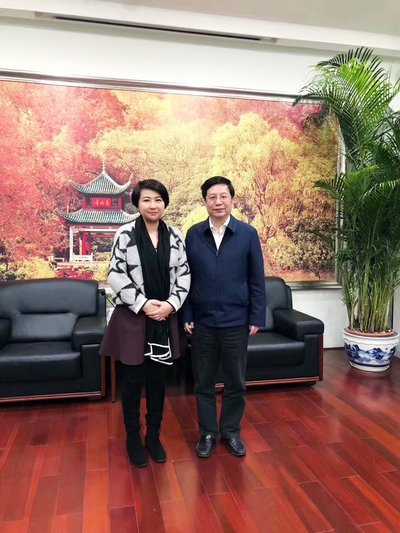 湖南省委常委、长沙市委书记胡衡华与成长保创始人兼CEO路小得女士