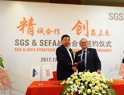 SGS 轻工产品服务中国区总监 张肖松先生与SEFA  执行董事David J. Sutton宣布SGS与SEFA正式达成战略合作