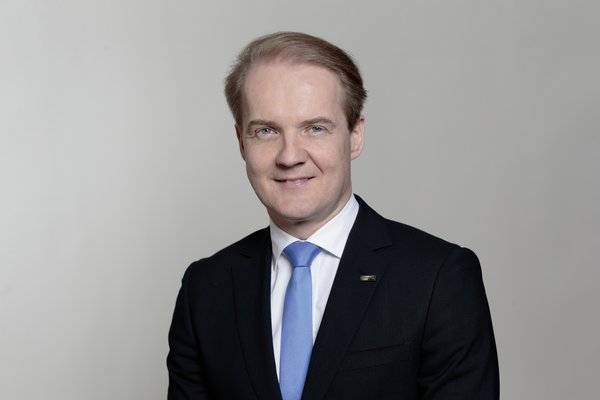 2018年4月1日起，安德列亚斯·希克先生被任命为舍弗勒集团董事会成员