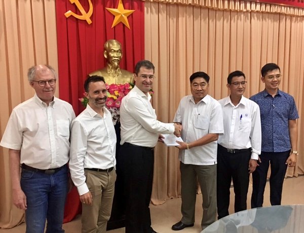 Signing of Vi Thanh sanitation contract in Hau Giang Province in South Vietnam