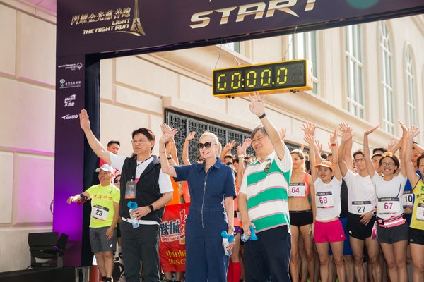 Taking place at The Parisian Macao’s Eiffel Tower, Light The Night Run was a thrilling sports event which also encouraged people to think about health and wellness while raising funds for Macau Special Olympics sports programmes.