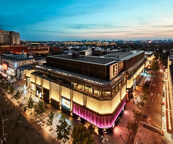 WF CENTRAL is Hongkong Land’s leading premium lifestyle retail destination in Beijing, China.  It offers an authentically-new Beijing lifestyle experience by bringing together an unparalleled range of Luxury, Fashion, Lifestyle & Wellness, World-class Gastronomy and Art & Culture experiences.