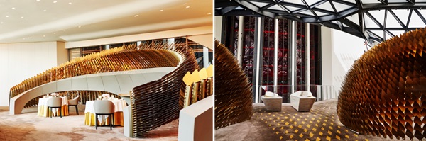 “天颐”是亚洲唯一主打无菜单料理的高级中菜厅。餐厅由扎哈-哈迪德团队设计，位于摩珀斯酒店21层的空中走廊。