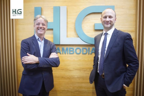 From left to right: Mr. Jean-Francois Harvey, Global Managing Partner of Harvey Law Group and Mr. Bastien Trelcat, Managing Partner South East Asia celebrated the Annual General Meeting 2018 with Harvey Law Group’s global teams at HLG Cambodia Office in Exchange Square.