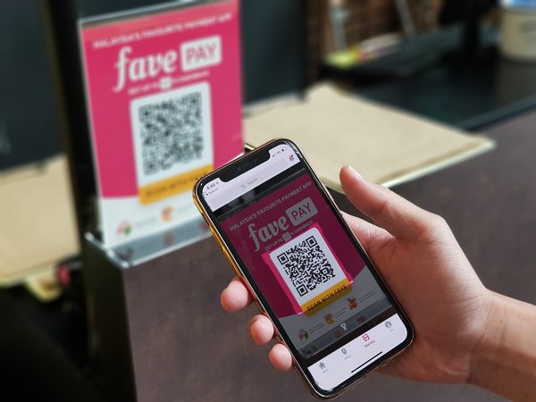 Parkway Parade to drive mobile payments with FavePay