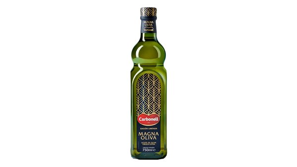 The awarded olive oil that gather the people you love the most