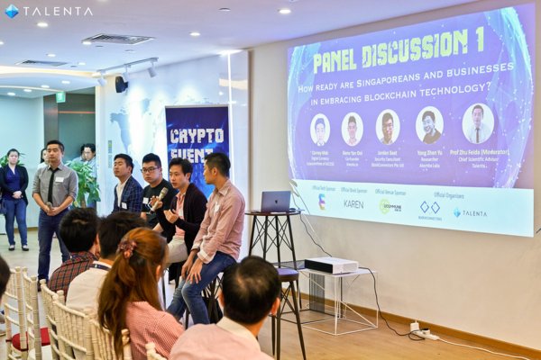 Expert Panel: (from right) Leonard Tan (Software Engineer at Consensys and Developer Relations at Ethereum Foundation), Yong Zhen Yu (Researcher at Akomba Labs), Jorden Seet (Security Consultant at BlockConnectors), Carney Mak, (Digital Currency Subcommittee Member from ACCESS ) and Moderator Professor Zhu Fei Da (Chief Scientific Advisor, Talenta)