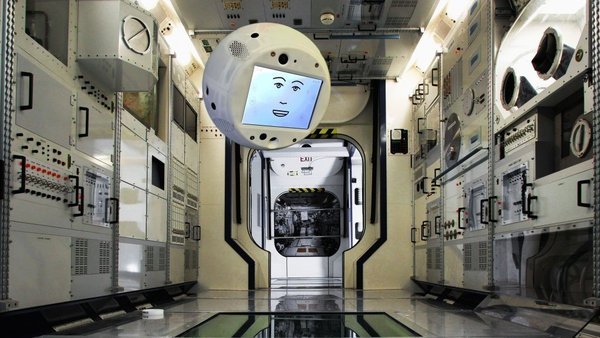 地球上首个“友好型”智能飘浮机器人 -- IBM CIMON（图片源自IBM官网）