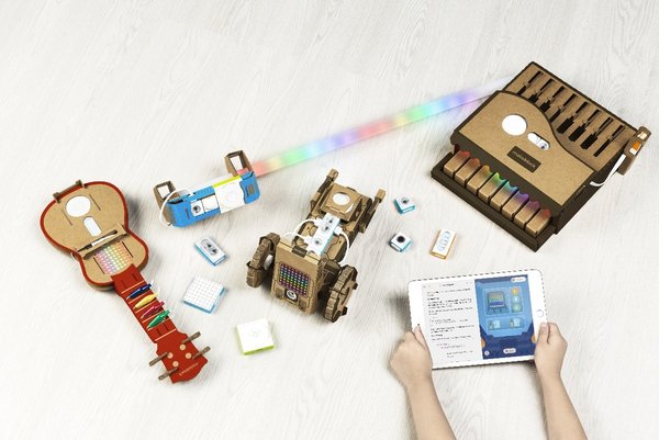 Makeblock Neuron Explorer Kit and Apple Swift Playgrounds