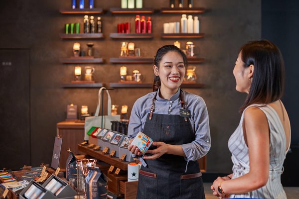 上海世茂广场店引领顾客全感官探索咖啡“星”世界