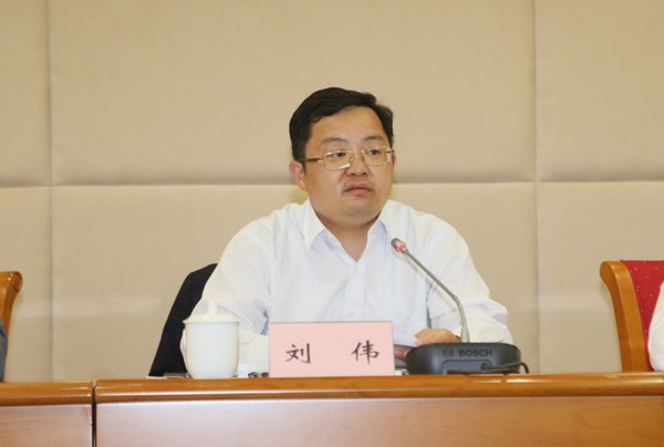 共青团上海市委员会副书记、上海市青联主席刘伟发言