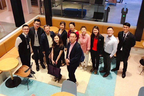 新加坡南洋理工大学亚洲商业案例中心考察团到访Bee+