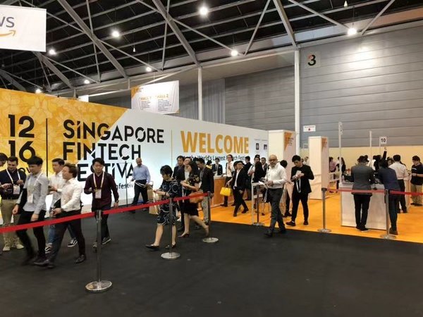 新加坡金融科技节开幕，YOYOW团队参会