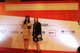 远东发展投资者关系及企业融资总监赵慧女士（左）出席于2018年11月30日假香港港丽酒店举行之颁奖典礼并接受“最佳多媒体运用奖”奖项。