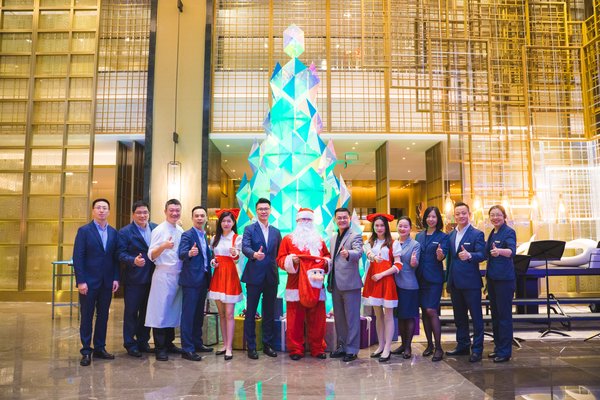 深圳机场凯悦酒店首次圣诞亮灯仪式