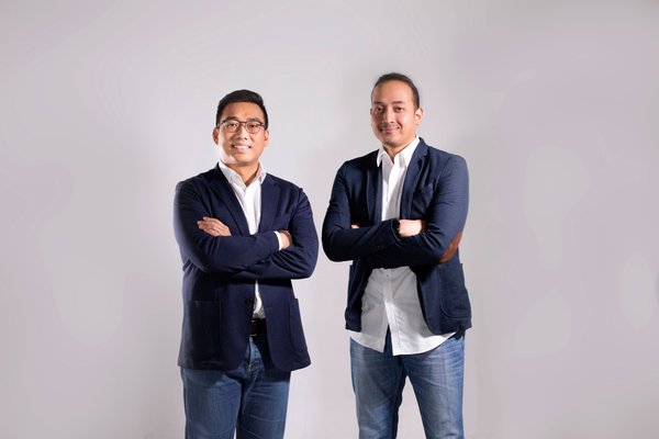 (left) Chief Executive Officer SAC, Antonny Liem and (right) Chief Operating Officer, Rayandityo Muktiaki