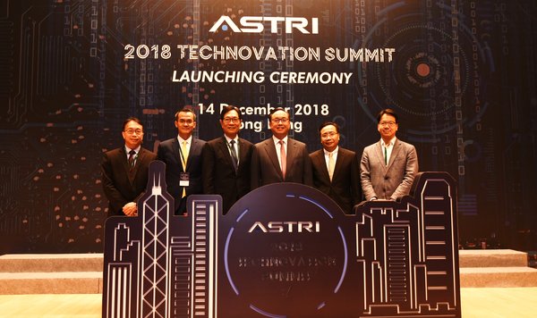 Officiating guests at the inauguration session of ASTRI Technovation Summit 2018 (From left: Mr Jason Pun, Assistant Government Chief Information Officer; Mr Hugh Chow, Chief Executive Officer of ASTRI; Mr Wong Ming-yam, Board Chairman of ASTRI; Mr Nicholas W Yang, Secretary for Innovation and Technology; Mr Ivan Lee, Acting Commissioner for Innovation and Technology; and Mr Charles Mok, Legislative Council Member)
