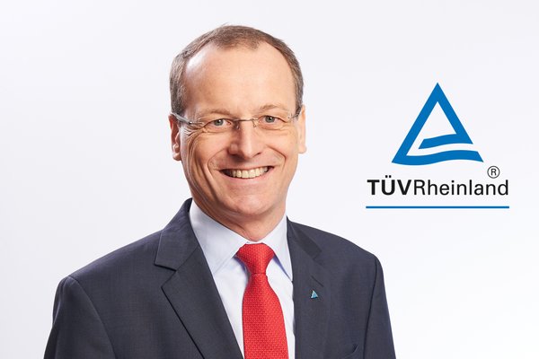德国莱茵TUV集团首席执行官兼TIC理事会主席富笔博士（Dr. Michael Fubi）