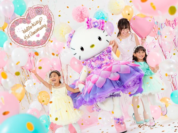 Sanrio Puroland celebrates Hello Kitty’s anniversary with a series of celebrations throughout the year 2019. The start of the festivities coincides with “SWEETS PURO”, the first seasonal event of the year.