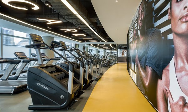 配备世界一流健身设备的 ATLAS Fitness 寰图健身工房