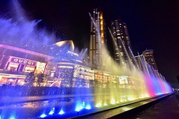 Bangkok’s Chao Phraya River gets new landmark attraction with opening of Southeast Asia’s longest water feature at ICONSIAM