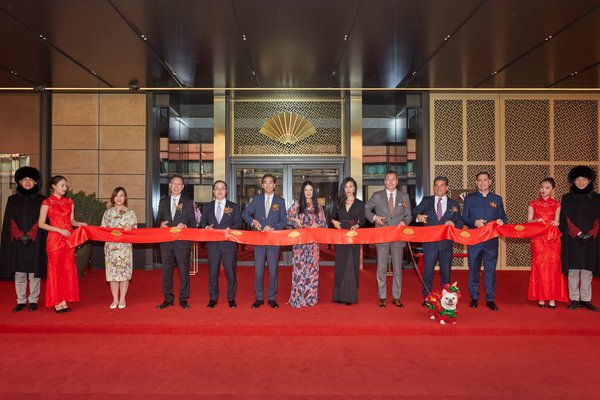 Shirley Lam, General Manager, China Commercial Property of Hongkong Land; Raymond Wong, Executive Director of Hongkong Land; Raymond Chow, Executive Director of Hongkong Land; Robert Wong, Chief Executive of Hongkong Land; Vivienne Tam, prominent fashion designer; Chen Man, renowned photographer, visual artist; Mark Pu, Shareholder of Wangfu Central Real Estate Development; Richard Baker, Chief Relationship Officer, Mandarin Oriental and Mark Bradford, General Manager, Mandarin Oriental Wangfujing, Beijing