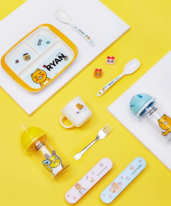 Products jointly developed by MINISO & Kakao Friends