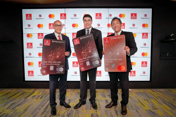 Dr Nejib Ben Khedher, Senior Vice President, Emirates Skywards, Domenic Fuda, HLB Group Managing Director and Chief Executive Officer and Perry Ong, Country Manager, Malaysia and Brunei, Mastercard during the launch of Emirates HLB Mastercard cards in Kuala Lumpur recently.