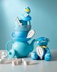 吉祥物港麗小熊與小鴨玩偶 換上希爾頓彩藍新裝，慶祝酒店集團百年華誕