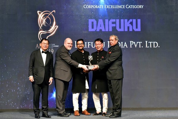 Representatives of Daifuku India Pvt. Ltd. receiving the Asia Pacific Entrepreneurship Awards 2019 India under Corporate Excellence Category