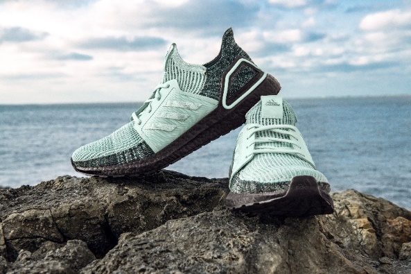 阿迪达斯UltraBOOST 19 Parley 系列跑鞋