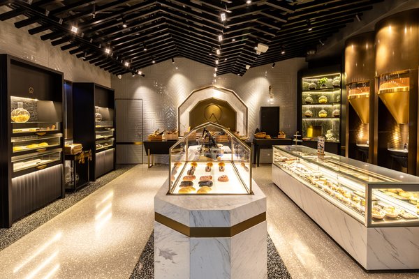 最新亮相的 ATLAS Bakery 寰图烘焙，位于雅居乐国际广场首层