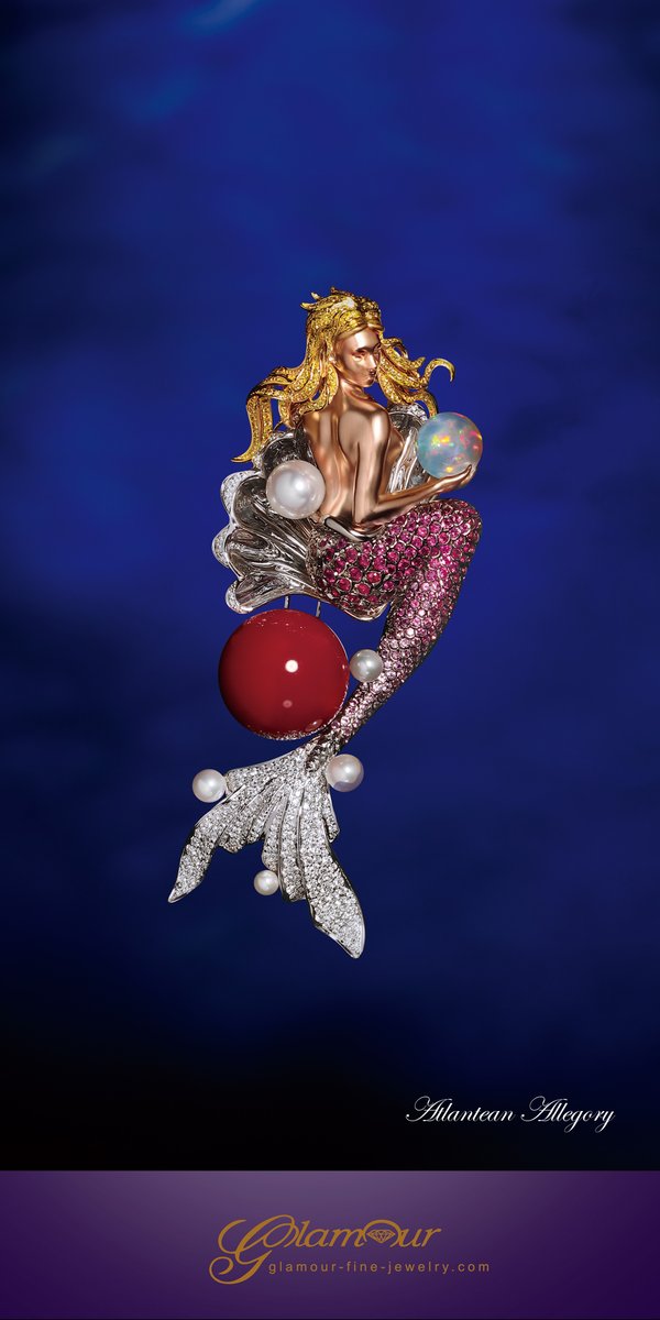 Glamour Fine Jewelry 最新力作「Atlantean Allegory」系列，雕琢出人魚精緻面容，髮絲隨著珍珠浪花緩緩飄浮，魚尾鱗片立體精緻。