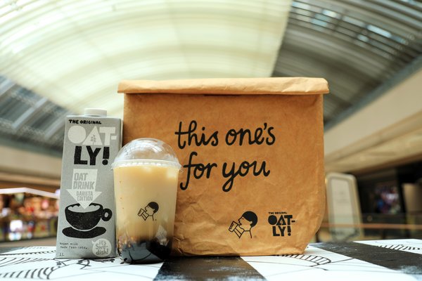 OATLY x 喜茶 燕麦奶波波系列环保纸袋