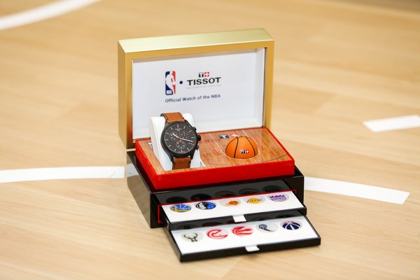 天梭速驰系列NBA收藏家特别款腕表