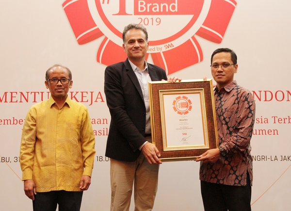 Mowilex won the Best Exterior Paint category of the 2019 Indonesia Original Brand (IOB) Awards by SWA Magazine and Business Digest.