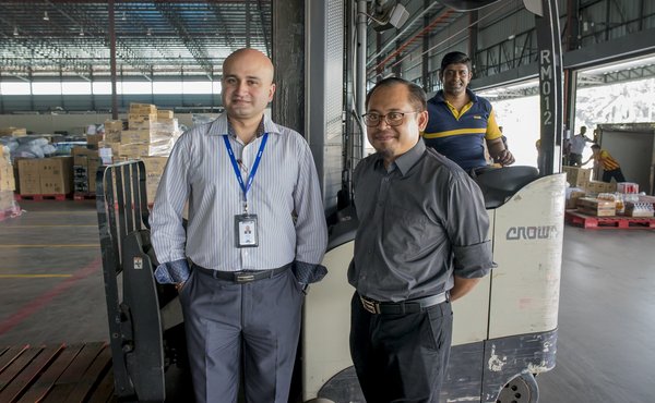 MYDIN Malaysia reaps supply chain productivity benefits from its long-term relationship with Crown Equipment.